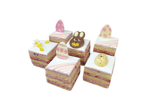 Paas Petit Four