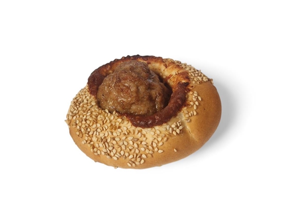Broodje bal met satésaus